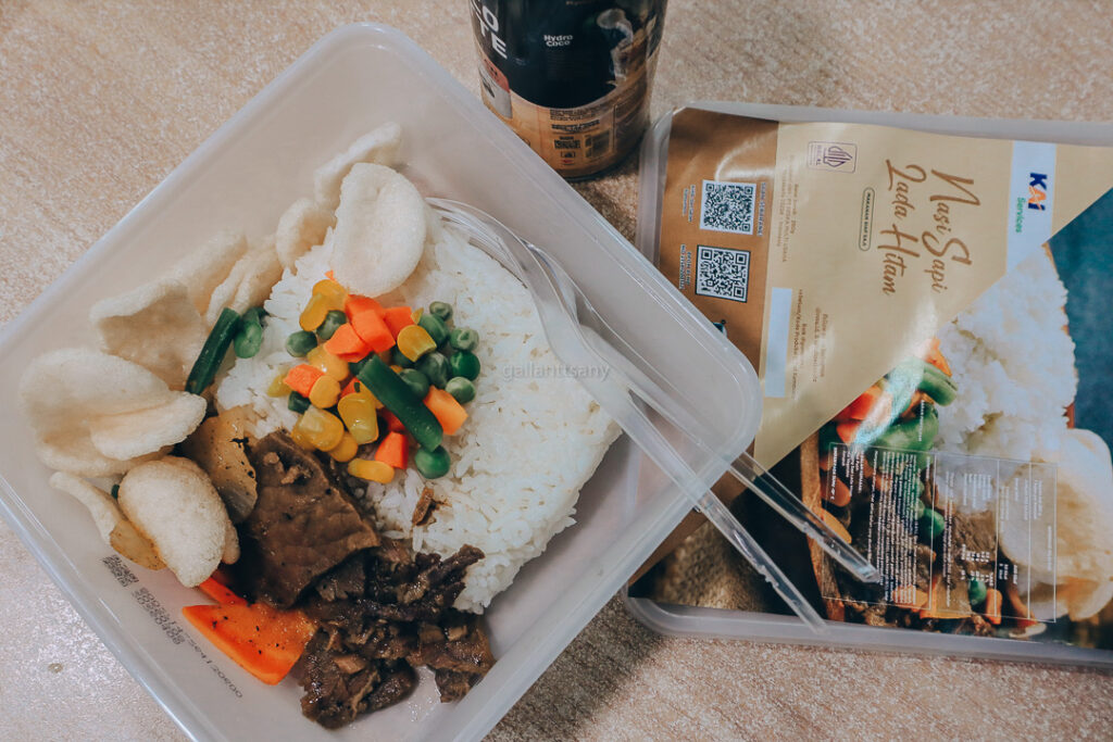 Menu Makan Nasi Sapi Lada Hitam